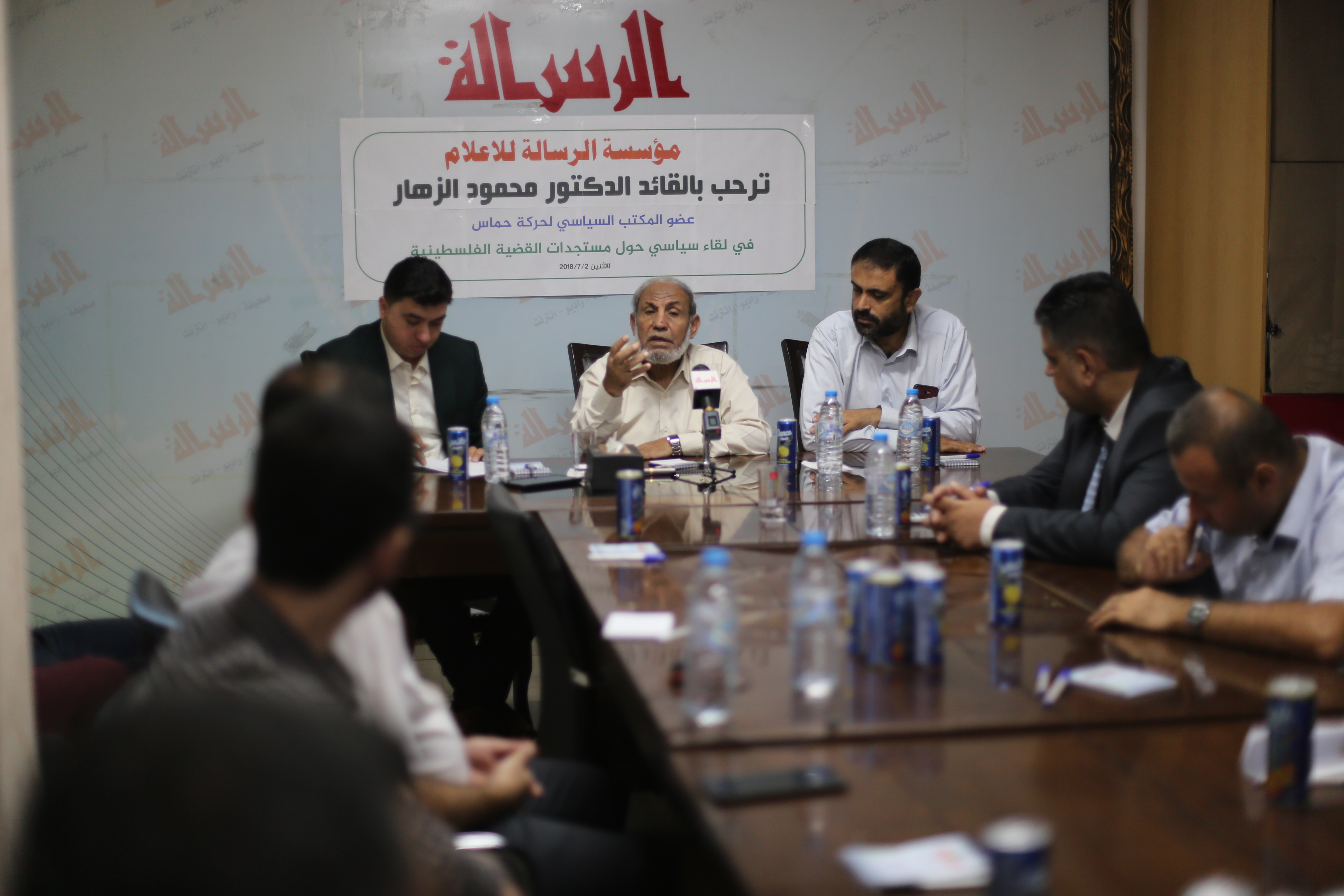 صورة من اللقاء