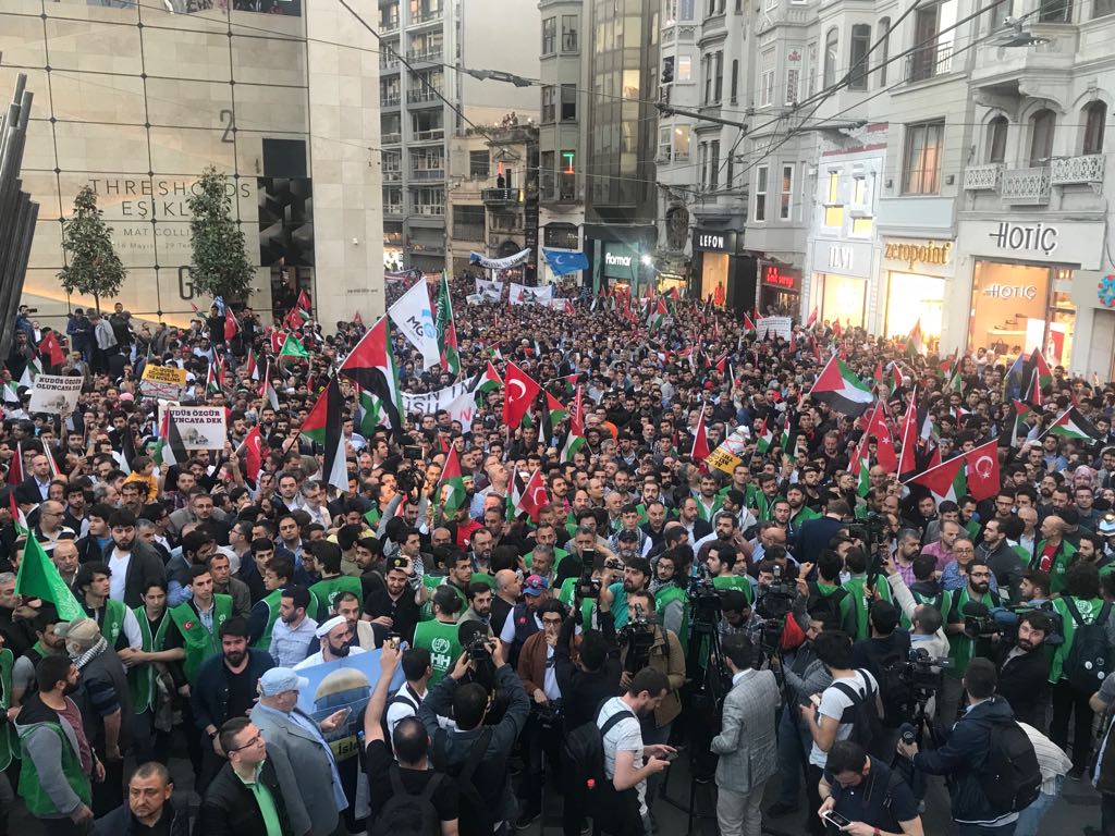 مسيرات في عواصم عربية نصرة لغزة 