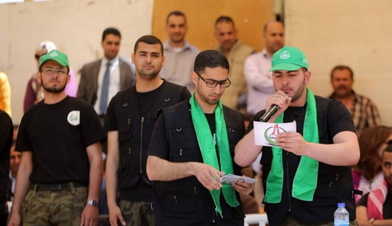 الكتلة الإسلامية في "بيرزيت" تستنكر اعتقال أمن السلطة لكوادرها