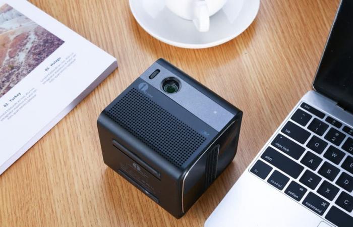 جهاز GoSho للعرض المرئي