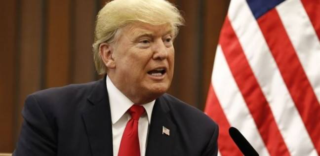 ترامب يهدد أمريكا بإنهيار اقتصادها حال عزله