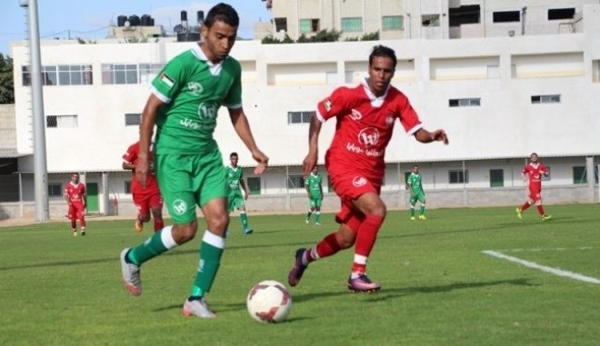 جانب من مباراة سابقة بين الطرفين
