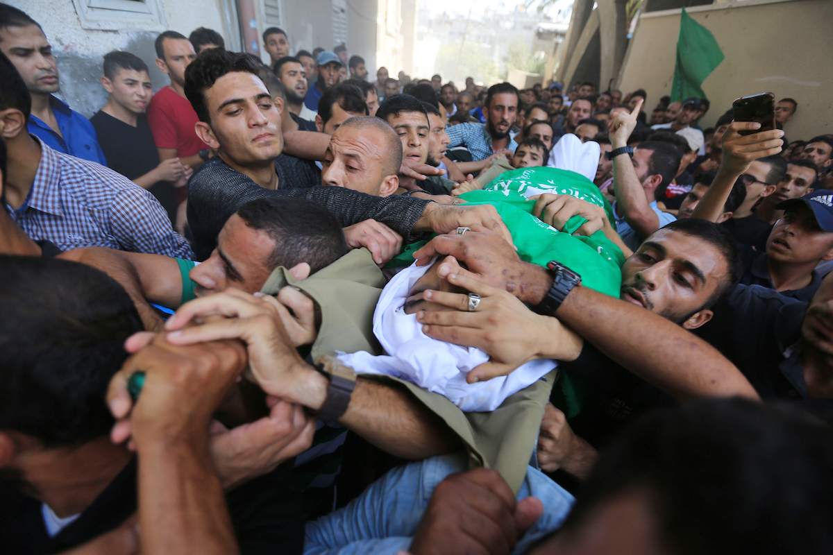 غزة تودع 7 شهداء ارتقوا بجمعة "انتفاضة القدس"