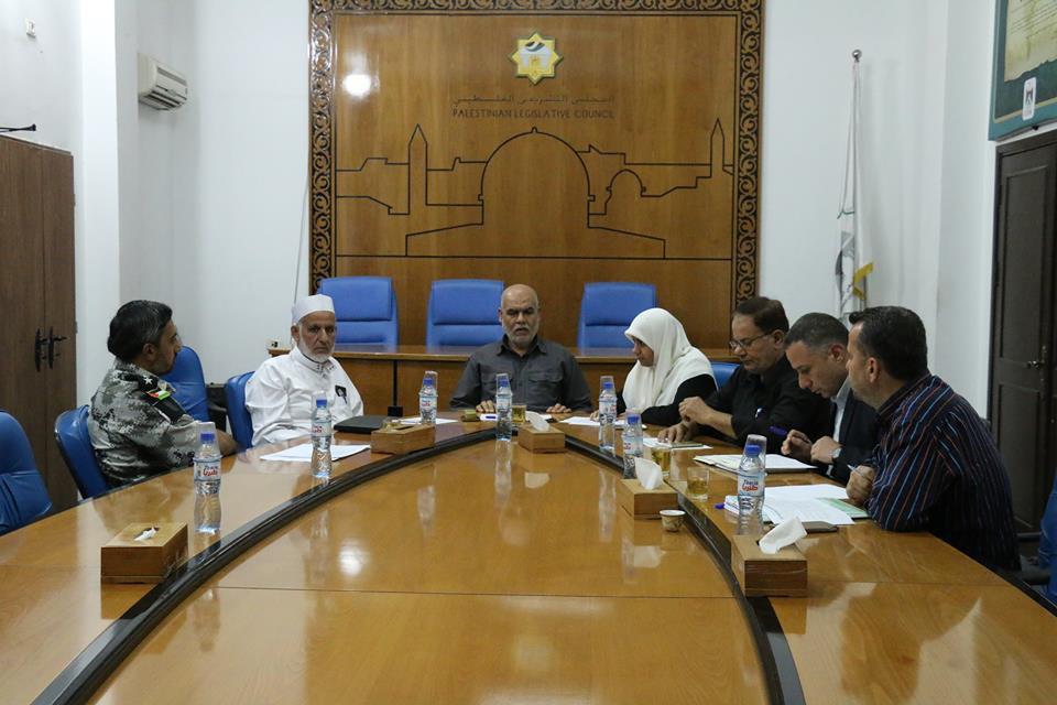 نتائج لجنة  "الصيد في حوض الميناء" ستُرفع للتشريعي قريبا