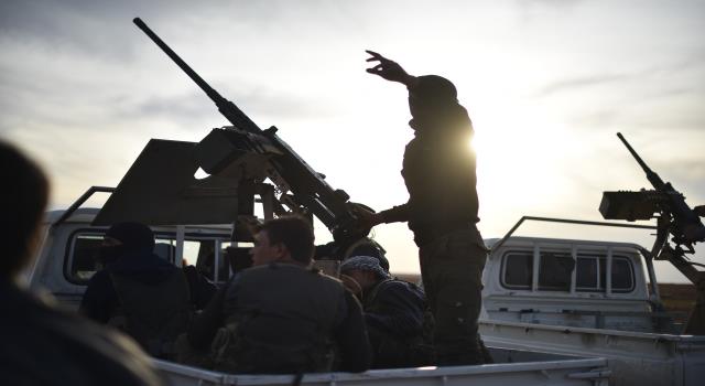 سلم المطلوبين أنفسهم بشكل سلمي (صورة أرشيفية)