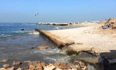 ضح مياه المجاري بالبحر