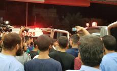 لحظة وصول جثث الشهداء إلى مجمع ناصر الطبي