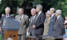 صورة من توقيع الاتفاقية