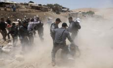 الاحتلال يقتحم خيمة التضامن في "الخان الأحمر"