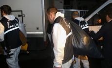 المحققون الأتراك خرجوا بمجموعة من الأكياس والصناديق