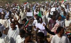 خلال المظاهرات