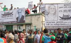 أنصار حزب "رابطة عوامي" في أحد التجمعات الانتخابية بالعاصمة داكا