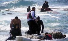 مصرع "اسرائيليتين" واصابة 16 بانقلاب مركب بنهر في التشيلي