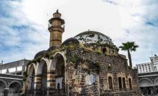 أغلقت قوات الاحتلال المسجد عام 2000