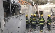 الضرب على ذيل القط الأسود