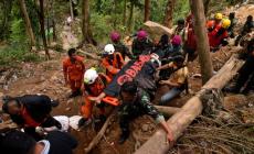 ثلاث جثث استخرجت حتى الآن من المنجم