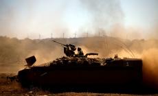 الاحتلال يتوغل جنوب القطاع ويفتح نيران اسلحته على عمال الحصمة