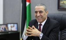 السلطة تندب موظفين حكوميين للعمل بـ"فتح" خلافًا للقانون