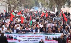 غزة: مسيرة داعمة للأسرى المضربين عن الطعام