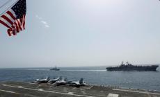 سفينة حربية أميركية تبحر في بحر العرب (رويترز)