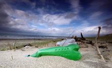 تعرف إلى أطول بث مباشر في التاريخ.. قارورة بلاستيكية