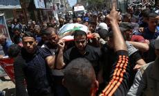 صغيرة الشهيد أبو ملوح : "ليش قتلوا أبويا أكتر واحد بحبه بالدنيا"