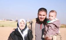 الشهيد وعائلته