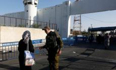 اعتقال فتاة على حاجز قلنديا بزعم نيتها تنفيذ عملية طعن