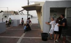 قناة إسرائيلية: 75 مستوطنًا عولجوا بعد إطلاق الصواريخ من غزة الليلة