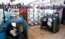 في رفح.. مصنع للحياكة يفتح أبوابه للشابات الصم