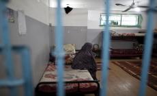 41 أسيرة في سجون الاحتلال بينهن قاصر