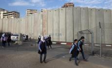 لمحاربة المنهاج الفلسطيني.. (إسرائيل) تغلق مدرسة في العيساوية