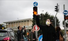 "كورونا" يشل حركة العالم بعد تجاوز الوفيات الـ14 ألفا والإصابات الـ300 ألف