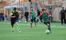 فحجان يمينا