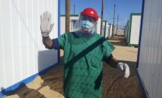 بحركات بهلوانية.. "عمو الحكيم" يخفف عن الأطفال المحجورين