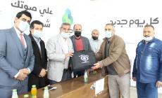 جانب من توزيع الحقائب الطبية