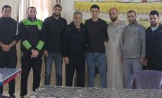 النجار في المنتصف