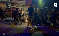 صورة خلال اعتداء على الاحتلال على المواطنين في حي الشيخ جراح بالقدس المحتلة