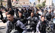 الاحتلال يعتقل شاب فلسطيني أثناء تواجده في باب العامود