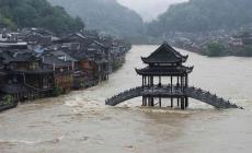 ارتفاع حصيلة ضحايا إعصار الفيليبين إلى 375 قتيلاً