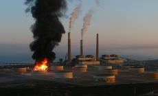 احتراق خزان وقود بعسقلان بعد استهدافه من المقاومة خلال معركة سيف القدس