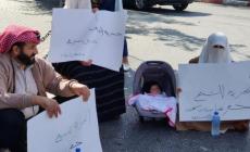 نقل زوجة المعتقل السياسي خضر عدنان لمشفى برام الله.jpg