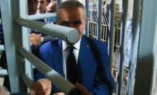 انهيار أمني واقتصادي في الخليل واشتيه يبحث حلولاً ترقيعية