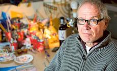 ة رسام الكاريكاتير السويدي لارش فيلكس