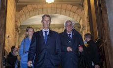 شتاينميتز في الوسط