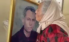 الأسير كريم يونس