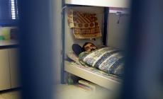 في يوم الأسير.. السرطان ينخر أجساد الأسرى والأعداد قيد المجهول