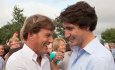 رئيس الوزراء الكندي جاستن ترودو بمعية ستيفن برونفام المعروف بعدائه للفلسطينيين