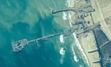 صورة جوية للميناء العائم