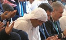 وبحضور أمير قطر